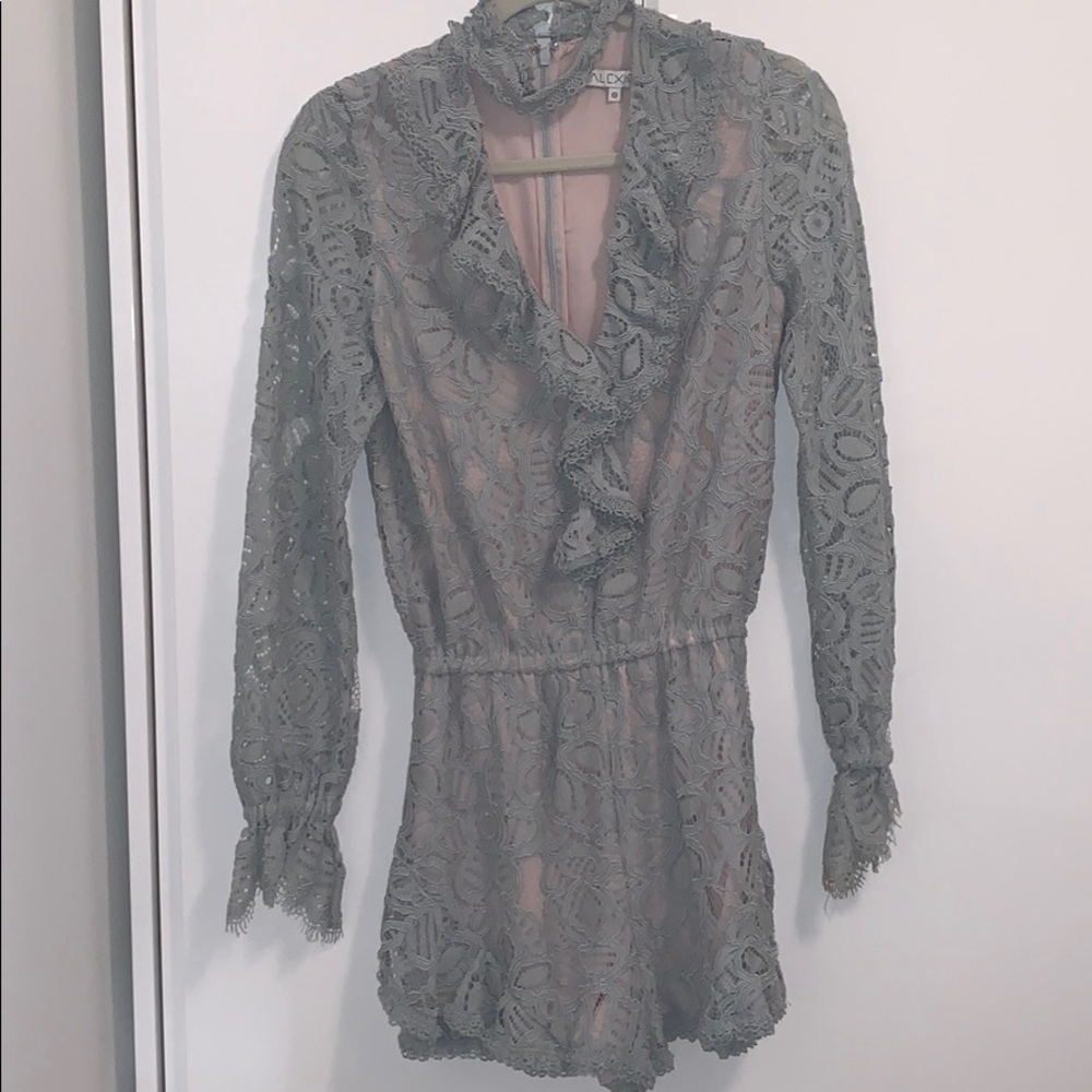 Alexis size small lace romper
